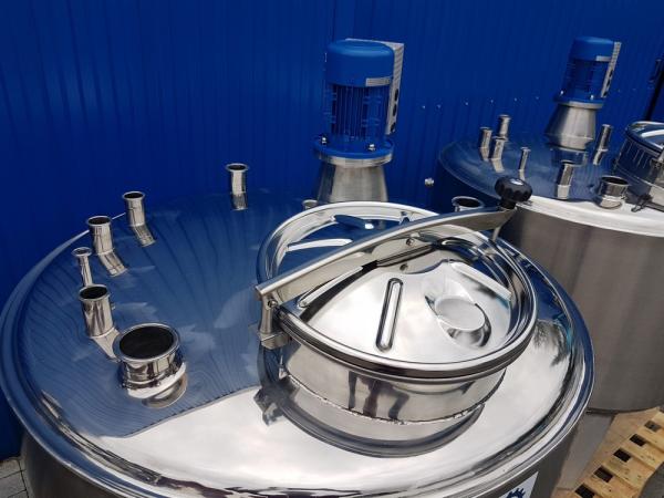 699L stainless steel agitator vessel with thermoplate and insulation